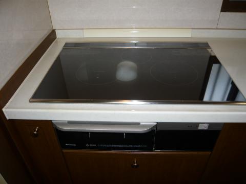 茨木市Ｎ様のオール電化「クリスタルブラック」の存在感