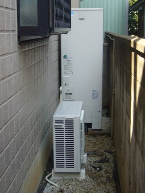 埼玉県上尾市西宮下　松澤さま邸　エコキュート設置工事
