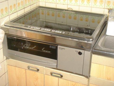 埼玉県三郷市N様邸　IHクッキングヒーター