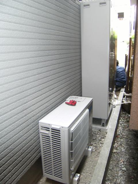 東京都荒川区E様邸　エコキュート