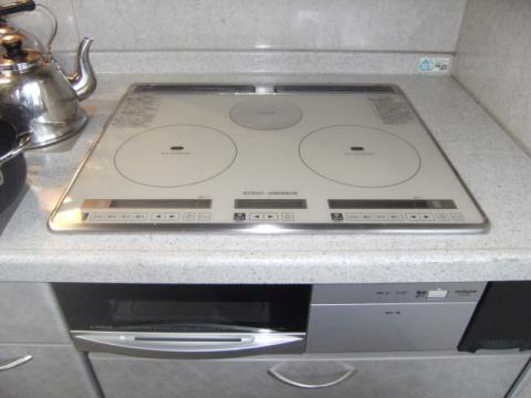 神奈川県川崎市F様邸　IHクッキングヒーター