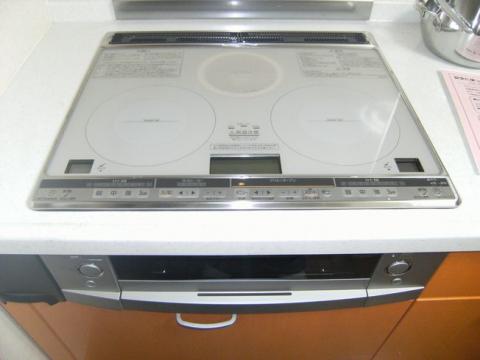 埼玉県吉川市H様邸　IHクッキングヒーター