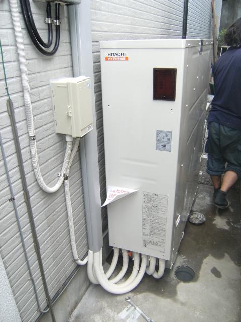 東京都足立区M様邸　エコキュート