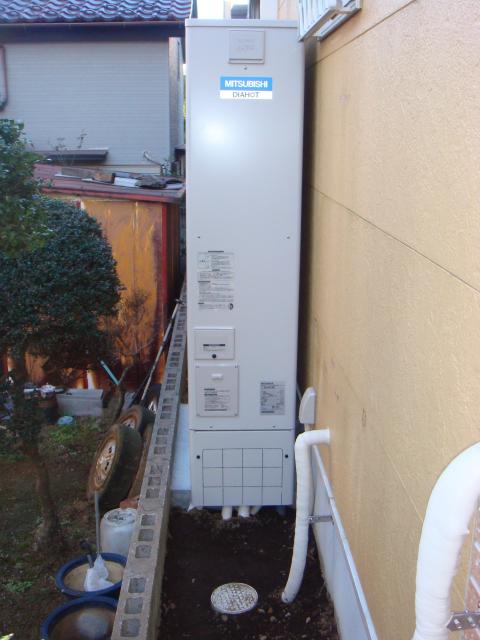 埼玉県蓮田市Iさま邸（エコキュート設置工事）