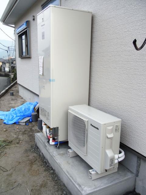 福岡市西区室見が丘　エコキュート工事