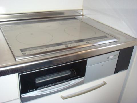 埼玉県上尾市Iさま邸（IHクッキングヒーター設置工事）