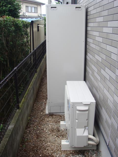 埼玉県桶川市Iさま邸（エコキュート設置工事）