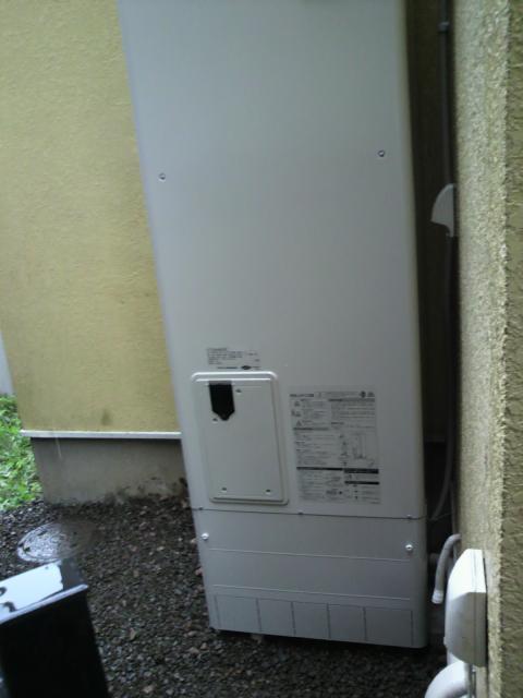 埼玉県上尾市Mさま邸（エコキュート設置工事）