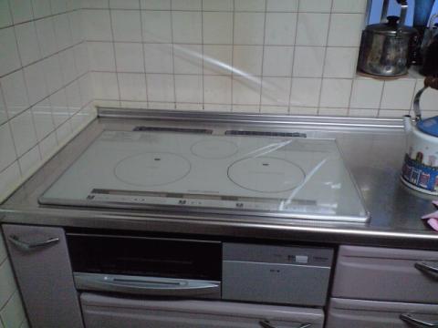 埼玉県上尾市Iさま邸（IHｸｯｷﾝｸﾞﾋｰﾀｰ設置工事）