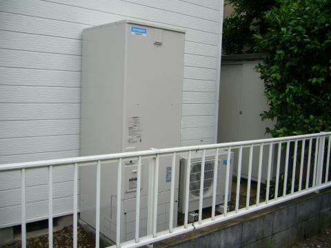 埼玉県上尾市Fさま邸（エコキュート設置工事）