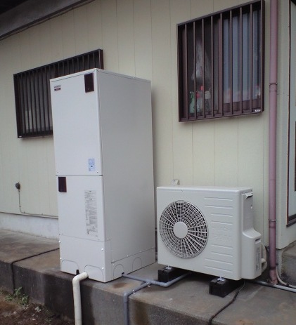 埼玉県上尾市Iさま邸（エコキュート設置工事）