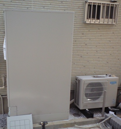 埼玉県八潮市Iさま邸（エコキュート設置工事）