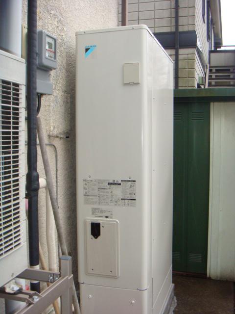 埼玉県上尾市Aさま邸（エコキュート設置工事）