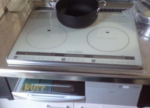 千葉県流山市Kさま邸（IHｸｯｷﾝｸﾞﾋｰﾀｰ設置工事）