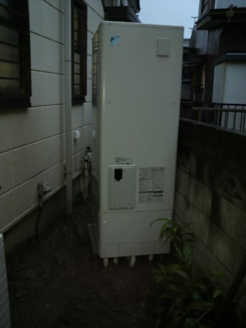 埼玉県上尾市Nさま邸（エコキュート設置工事）