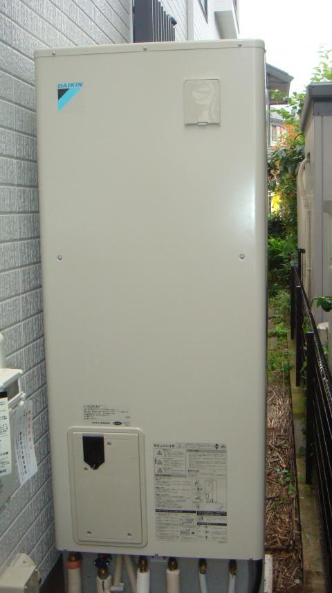 埼玉県桶川市Sさま邸（エコキュート設置工事）