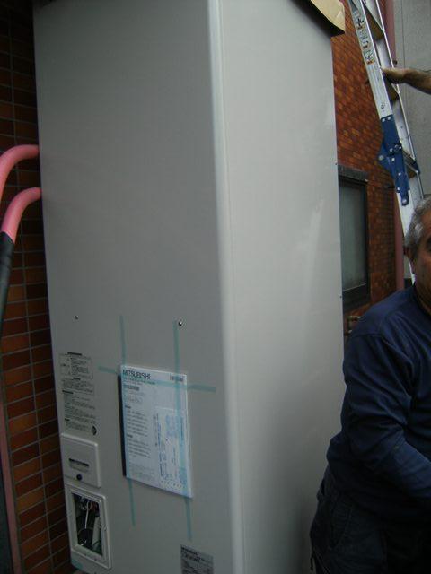 東京都日野市E様邸　エコキュート