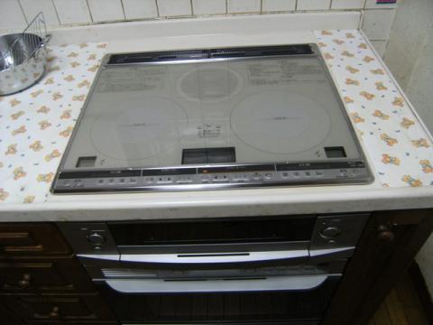 東京都日野市E様邸　IHクッキングヒーター