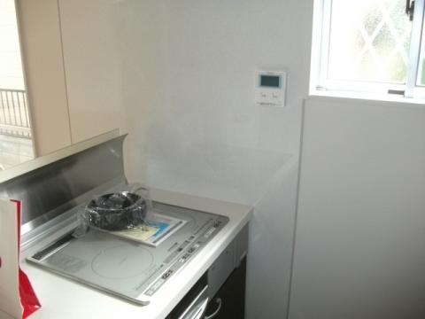 埼玉県　春日部市　S様邸　新築サンウェーブキッチンアミィ+日立IH　HT-D60S