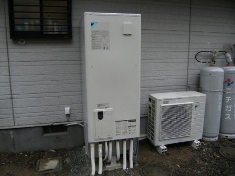 埼玉県草加市N様邸　エコキュート