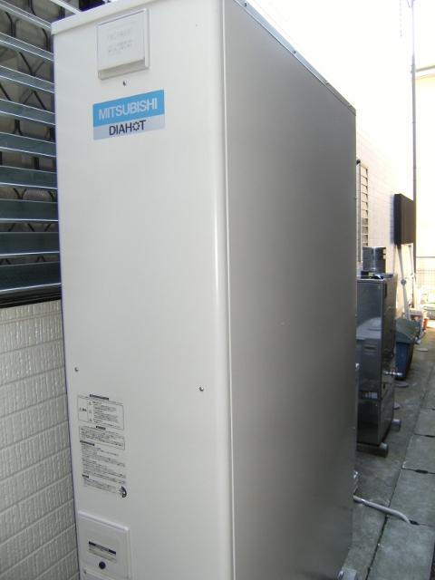 神奈川県横浜市M様邸　エコキュート