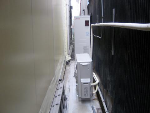 大阪市住之江区　K様邸　エコキュート工事