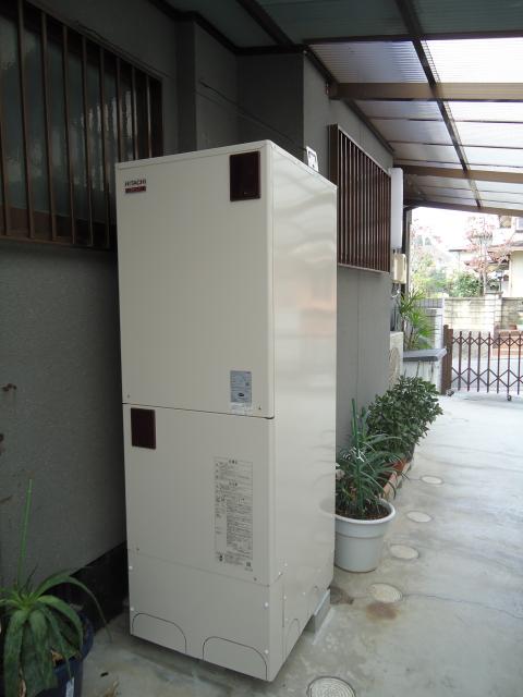 広島県福山市久松台　Ｈ様邸　エコキュート設置工事