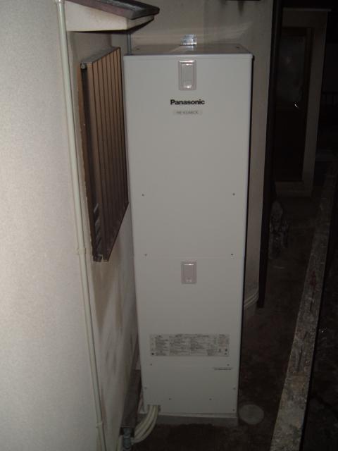 兵庫県伊丹市Ｓ様　エコキュート工事