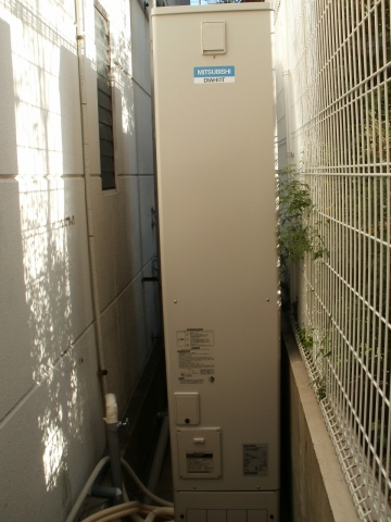 福岡県春日市T様邸　エコキュート