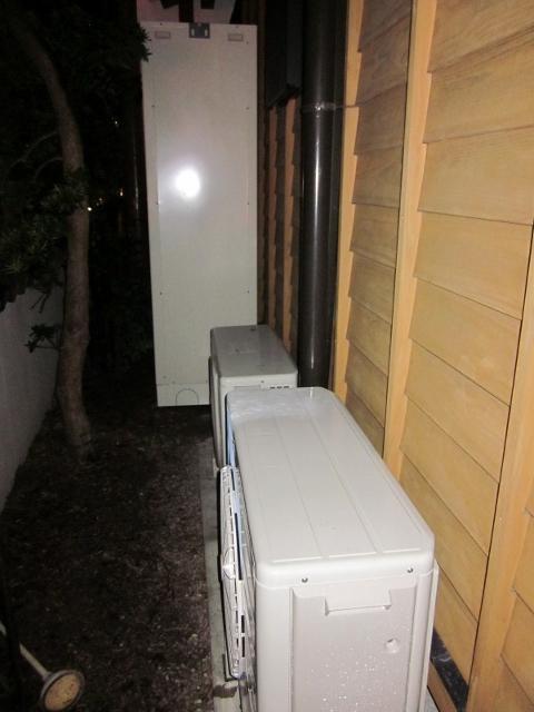 福岡県小郡市T様邸　エコキュート