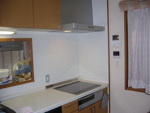 広島市Mさま邸レンジフード取替え工事
