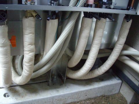 エコキュートの配管工事