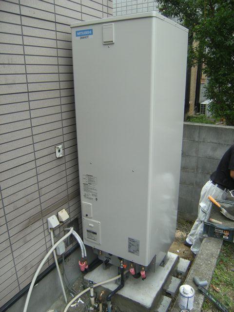 神奈川県足柄上郡N様邸　エコキュート