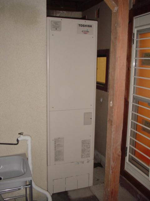 山梨県清里A様邸　エコキュート