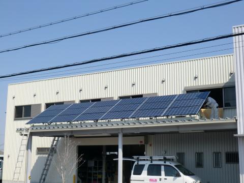 奈良県橿原市　ヨネカワ社屋太陽光発電システム　設置完了