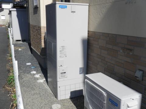 茨城県常総市Y様邸《エコキュート設置》