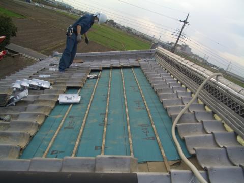 太陽光パネル脱着・瓦補強工事3