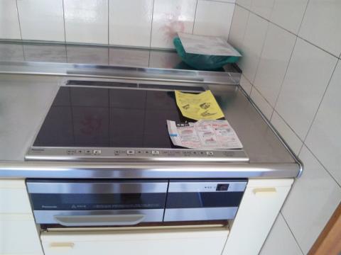 M邸IHクッキングヒーター