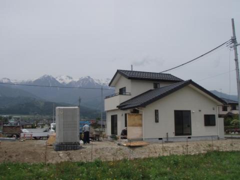 山にはまだ雪が・・・