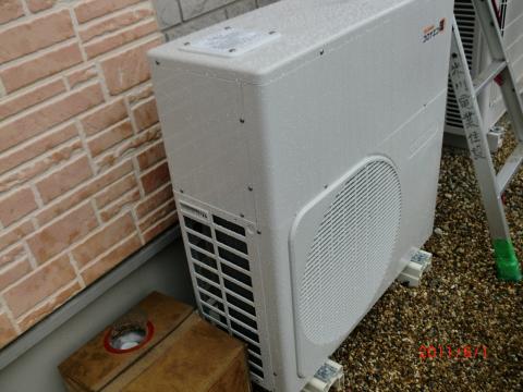 奈良県奈良市Ｋさま　床暖房（コロナ）入れ替え工事