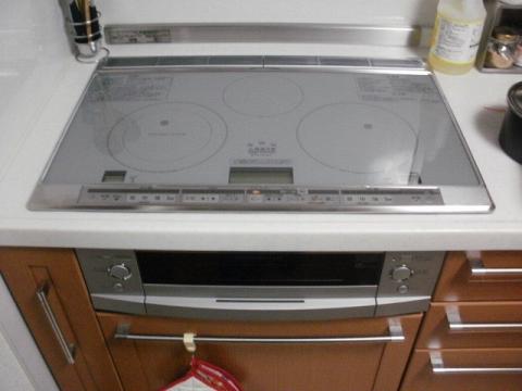 東京都東久留米市M様邸　IHクッキングヒーター