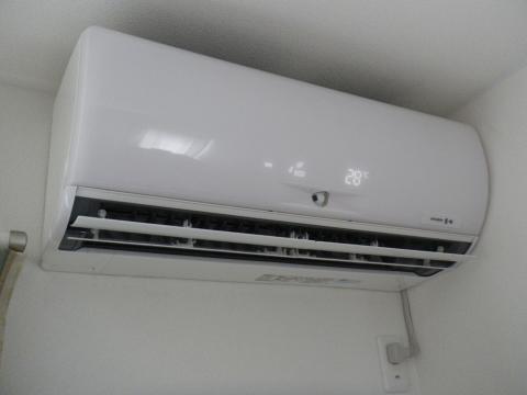 埼玉県幸手市Y様邸　＜エアコン設置工事＞