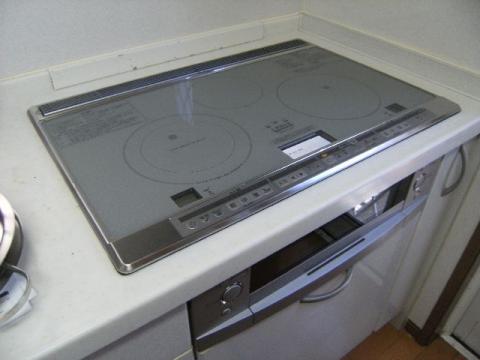 神奈川県厚木市E様邸　IHクッキングヒーター