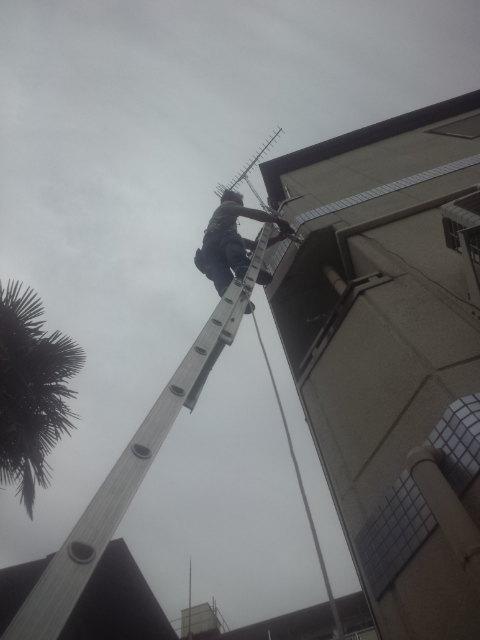 東京都　渋谷区笹塚　　集合住宅に地デｼﾞ工事