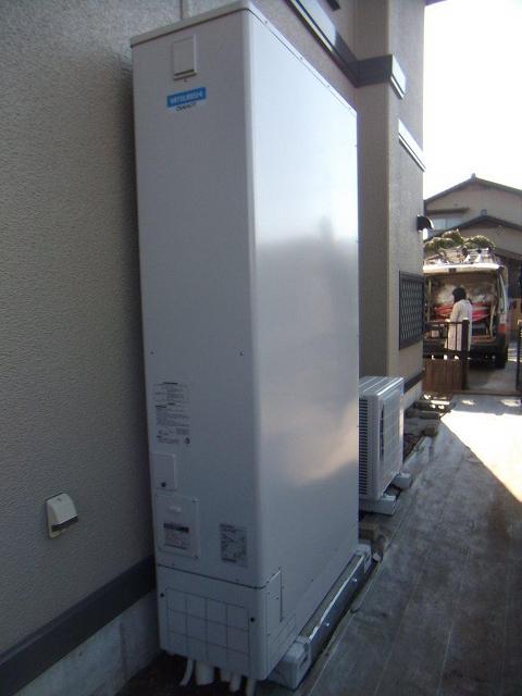 茨城県ひたちなか市A様邸　エコキュート