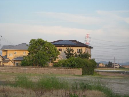 愛知県西尾市　長州太陽光発電システム　HIT設置