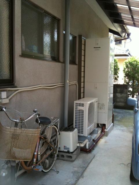 O様邸エコキュート