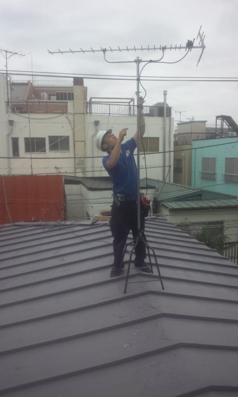 渋谷区笹塚にて地デジアンテナ工事