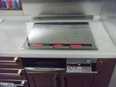 埼玉県川口市Ｏ様邸《ＩＨクッキングヒーター設置工事》