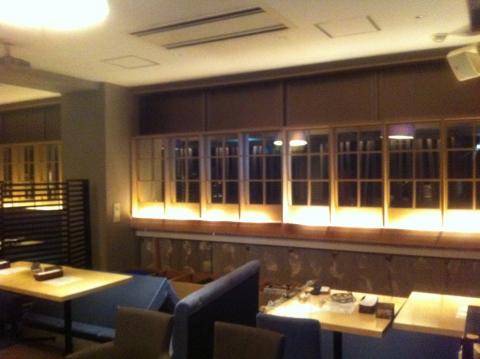 間接照明　ダイニングレストラン